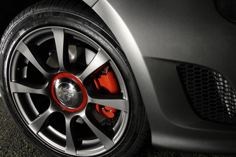 Колеса Abarth 500C 2012 года  (ZA) (фото 14 из 14)